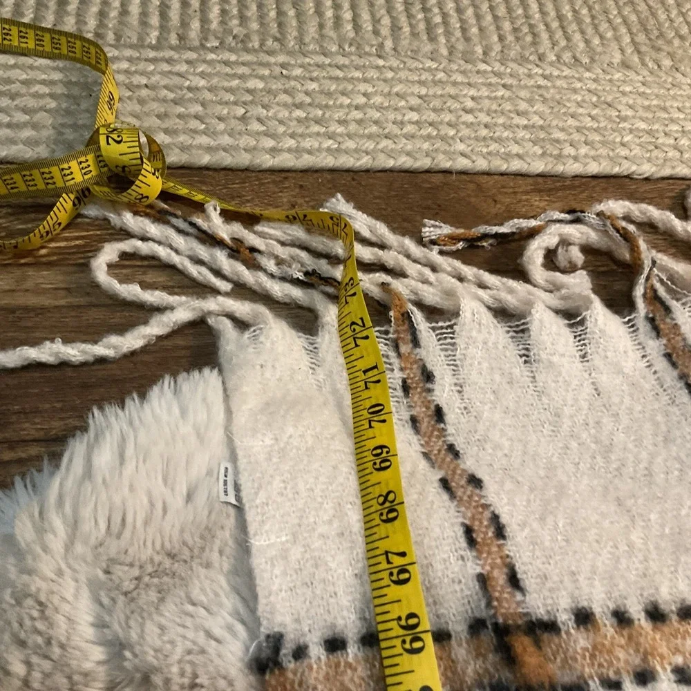 Anne Klein Scarf Fringed Plaid Neutral Cream Tan Black Large Blanket‎ Cozy Soft